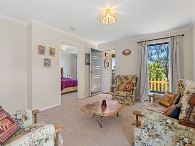 10 Resolute Avenue, Normanville