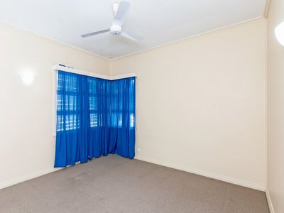 90 South Station Road, Silkstone
