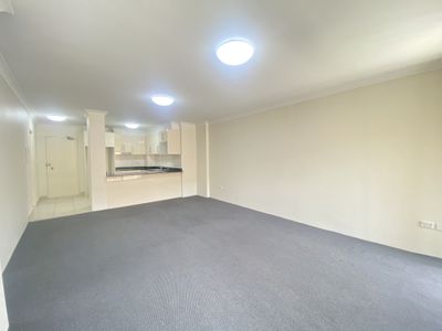 29/181 Hawkesbury Rd, Westmead