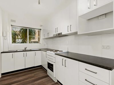 2 / 21 Station Street, Dundas