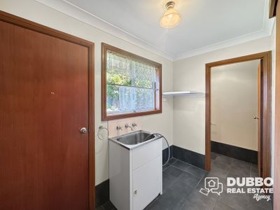 8 Edinburgh Avenue, Dubbo
