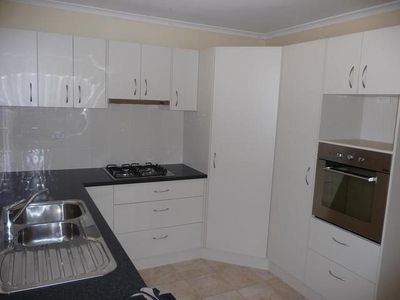 1 Camelot Street, Underwood