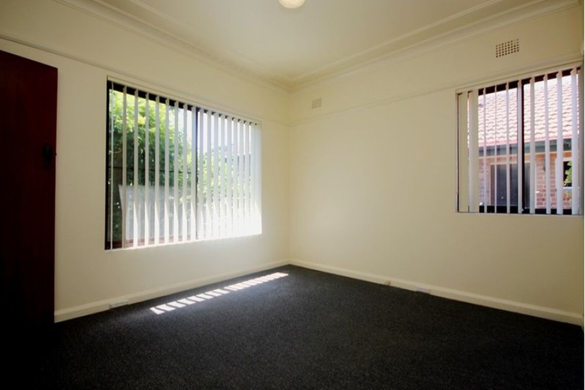 1 / 30 Hospital Road, Concord West