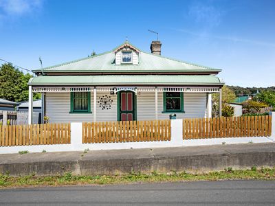 17 Margaret Street, Beaconsfield