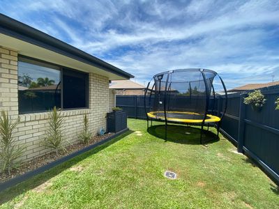 130 / 230 Pulgul Street, Urangan