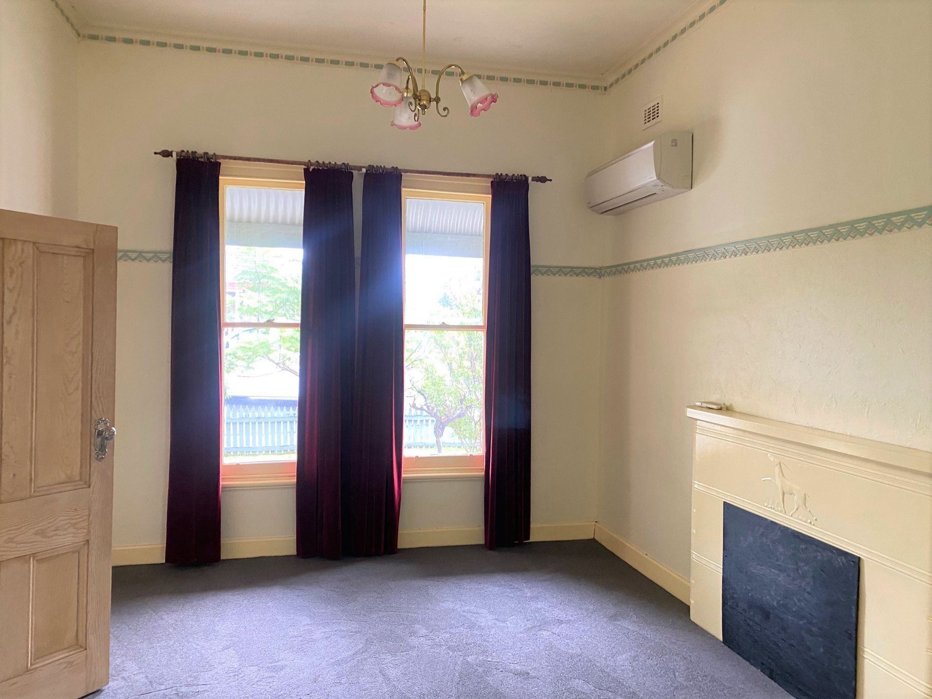 24 Station St, Coburg