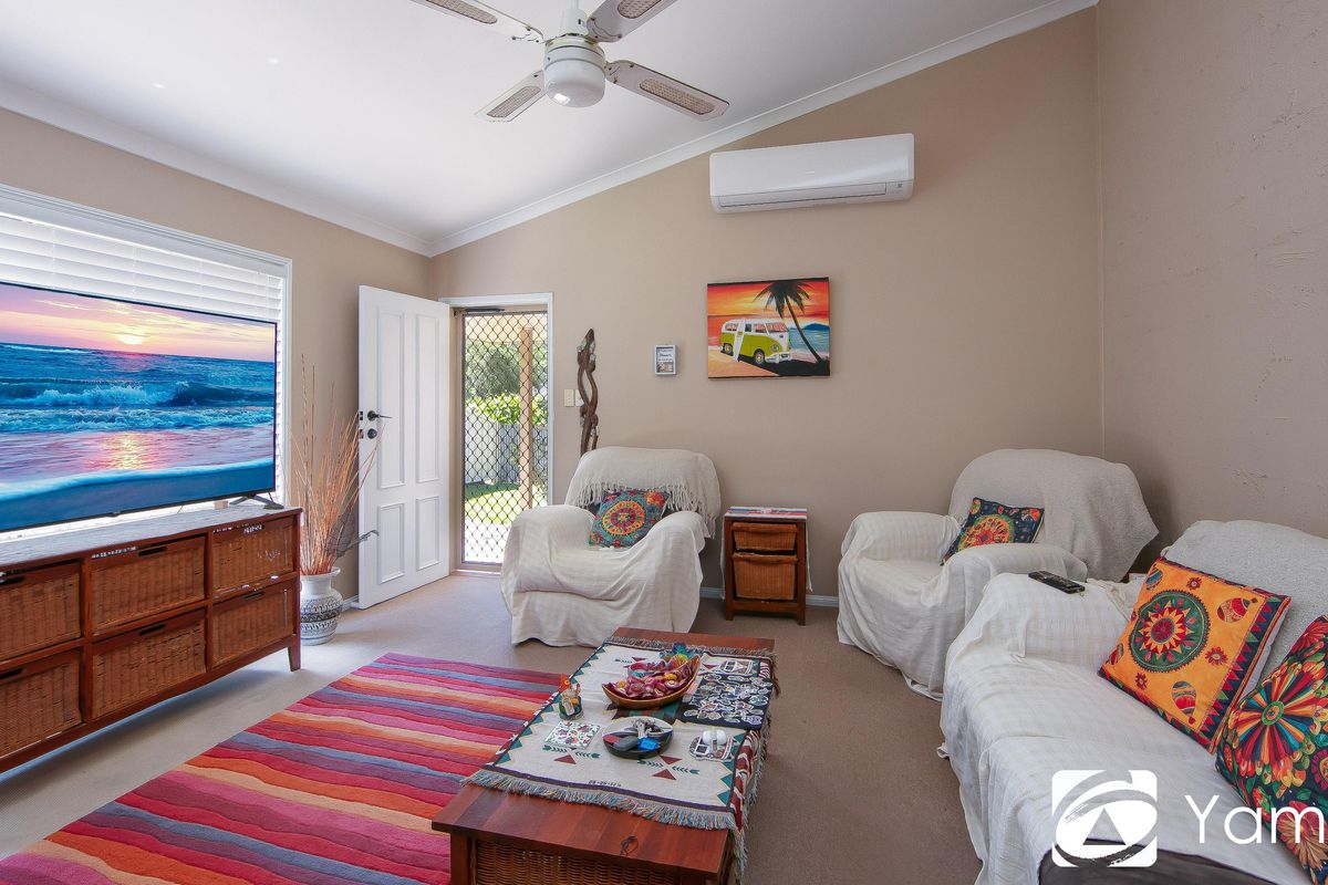 2 / 5 Amber Close, Townsend