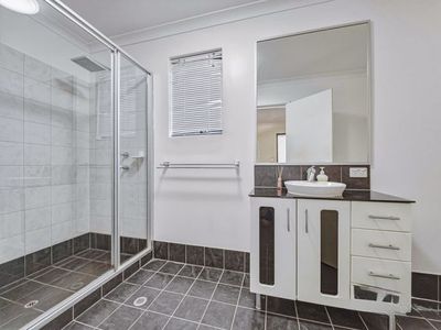 2 Newport Way, Lynwood
