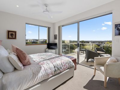 141 / 3 Pendraat Parade, Hope Island