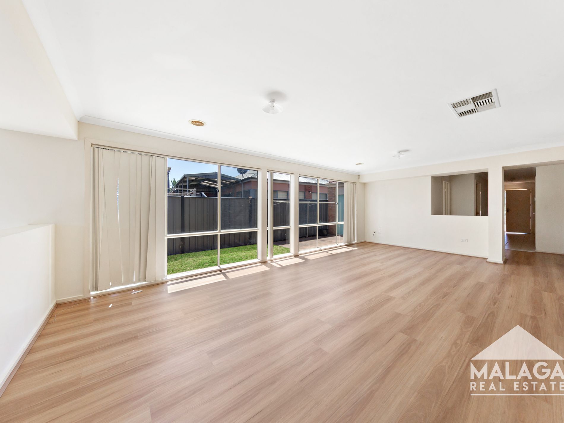 24 Gosford Gardens, Derrimut