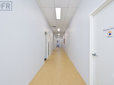 1 / 31 Council Avenue, Rockingham