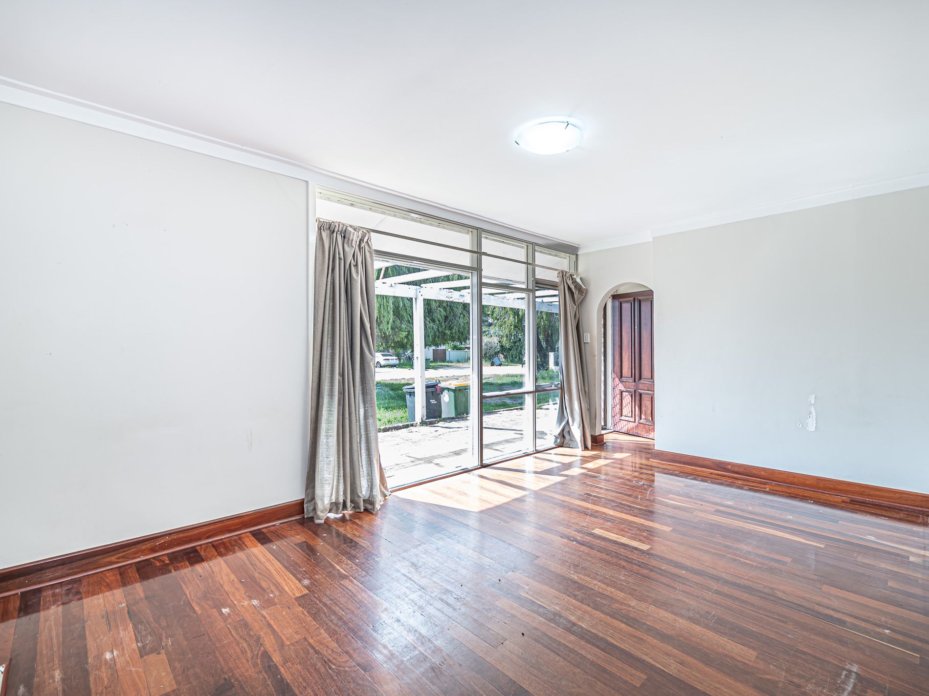 9 Ward Crescent, Kelmscott