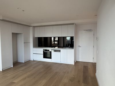 3404 / 628 Flinders Street, Docklands