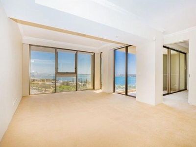 703 / 50 Marine Parade, Southport