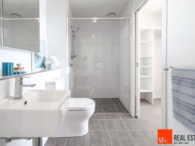 404 / 1 Anthony Rolfe Avenue, Gungahlin