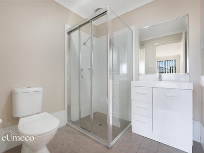 5 Echo Avenue, Middleton Grange