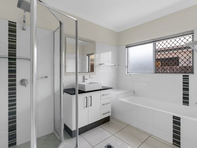 25 Rainbow Street, Kanimbla