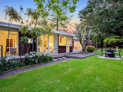 55 Hillcrest Avenue, Hillcrest