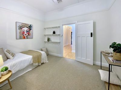 39 Oxford Street, Forbes