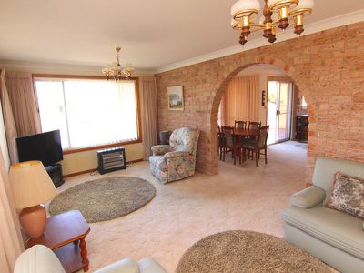 14 Wyuna Place, Forster
