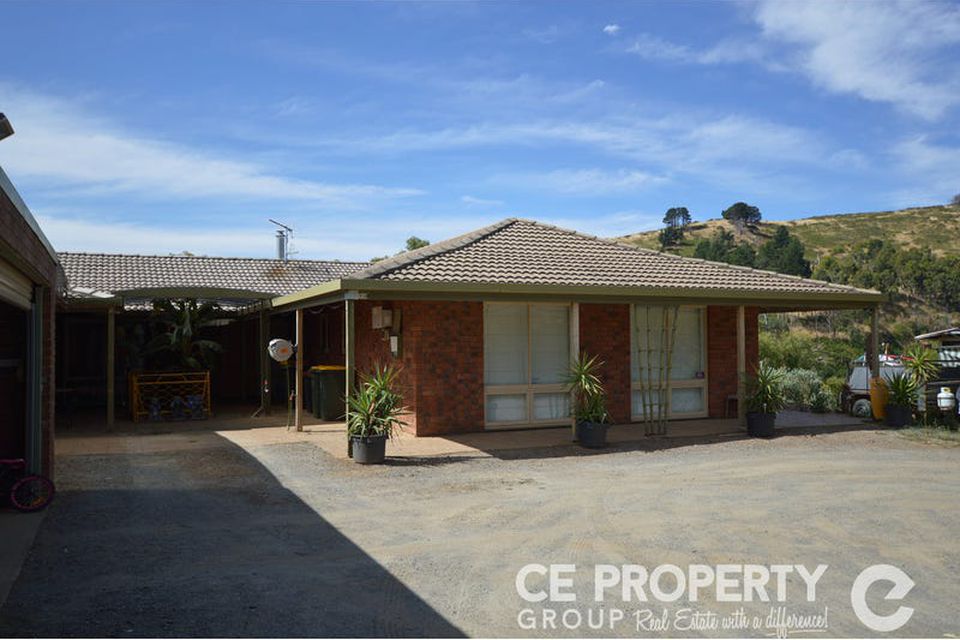 38 Hollands Creek Road, Cudlee Creek