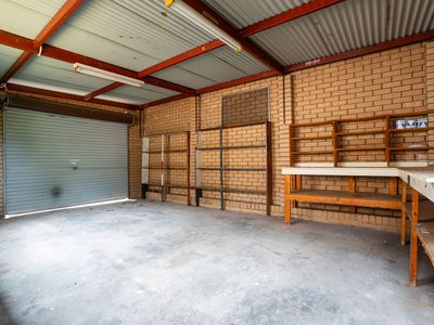 76 TRUDEWIND ROAD, Wodonga