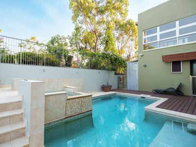 1 Stirling Drive, Castle Hill