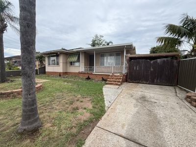 21 Holland Crescent, Casula