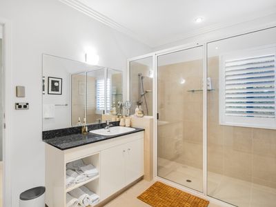 48 Palm Street, Rowes Bay
