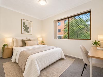 2 / 29 Park Avenue, Westmead