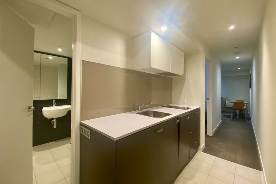 832 / 572 St Kilda Road, Melbourne