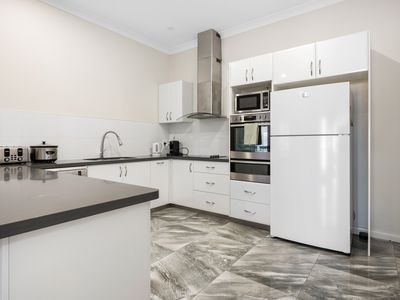 29 Gatacre Drive, Somerville