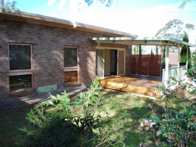 10 Highview Drive, Farmborough Heights