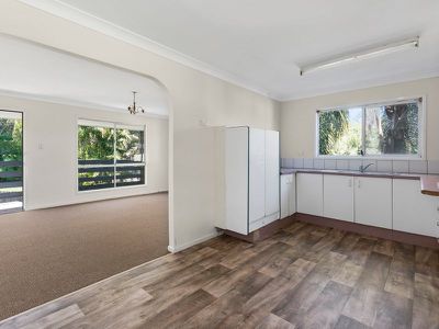 11 Cushing Street, North Ipswich