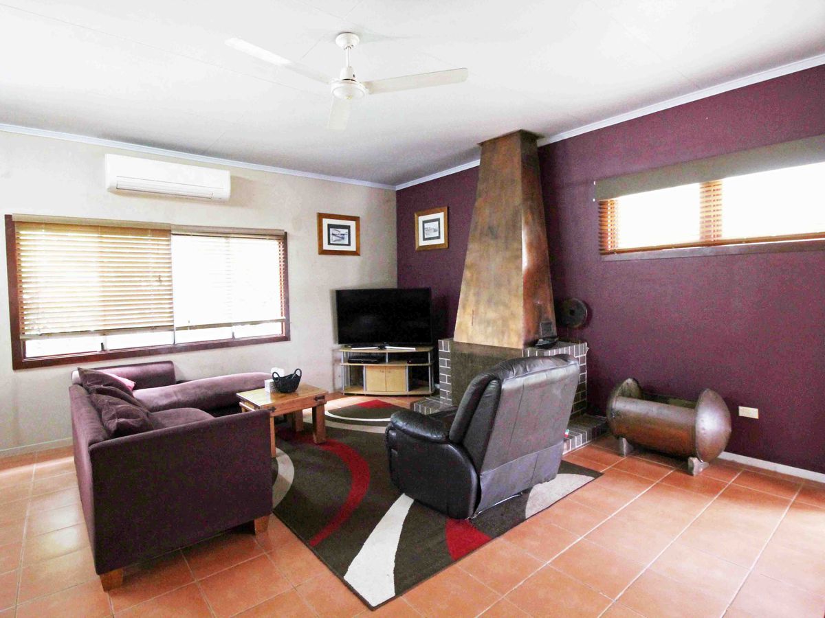 14 GRAY STREET, Atherton