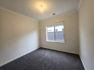 12 Henderson Drive, Tarneit