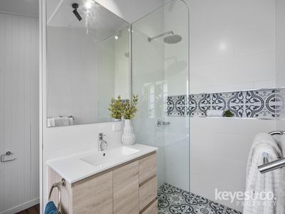 6 Kent Street, Gulliver