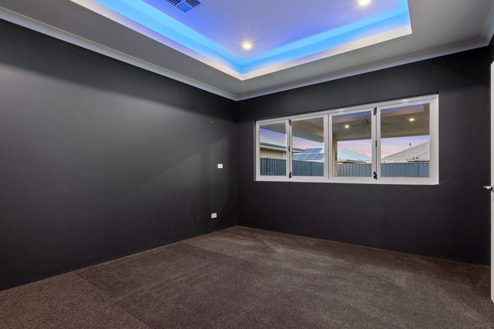 15 Clarendon Approach , Baldivis
