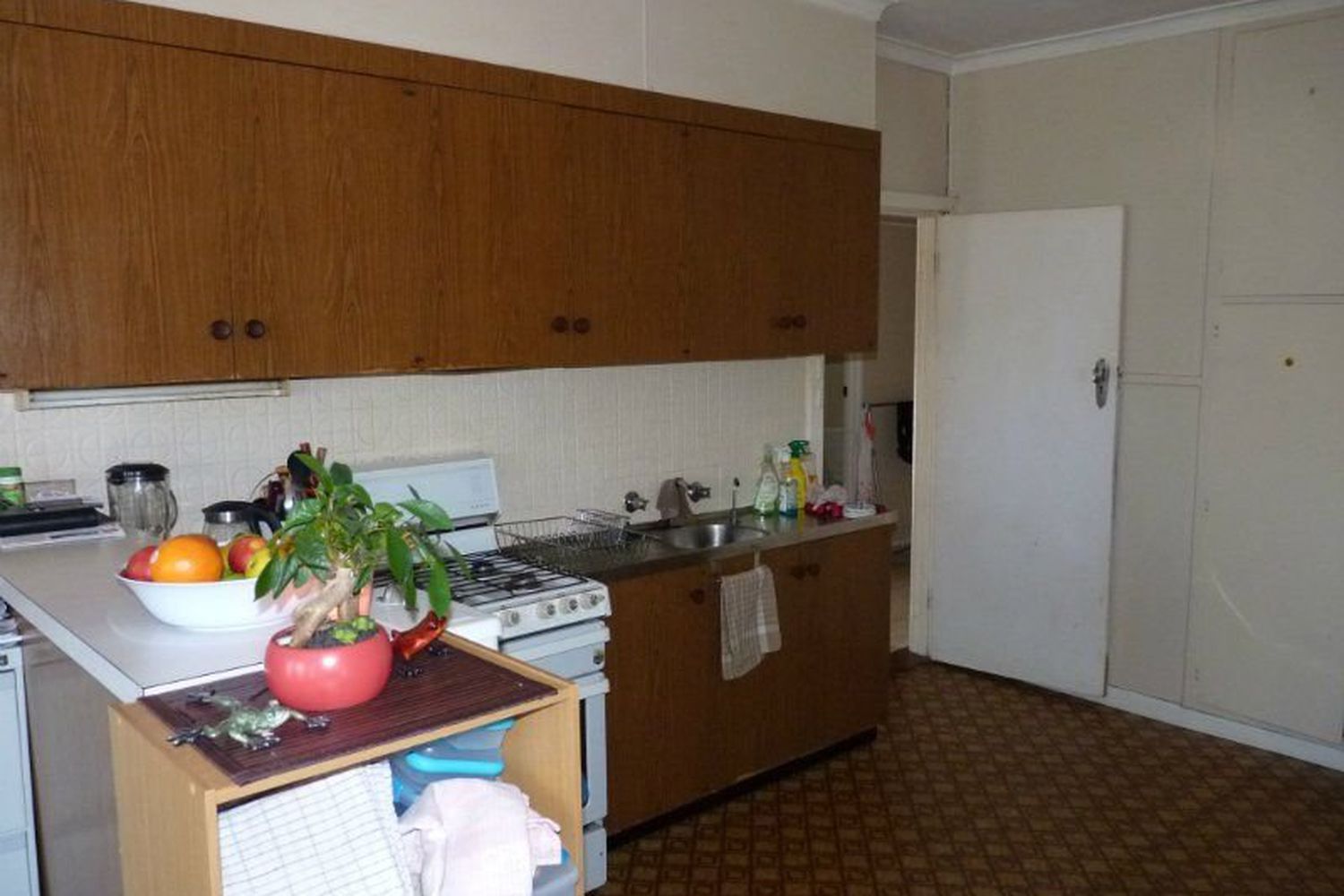 48 Bennett Road, Horsham