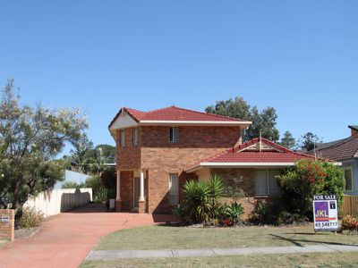 1 / 36 Wallis Street, Forster