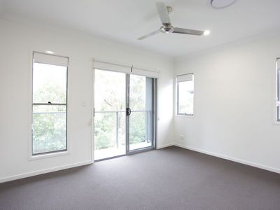 126 Cooper Crescent, Rochedale