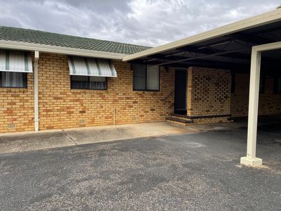 8 / 15 Vera, Tamworth
