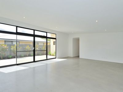 34 Harford Avenue, Viveash