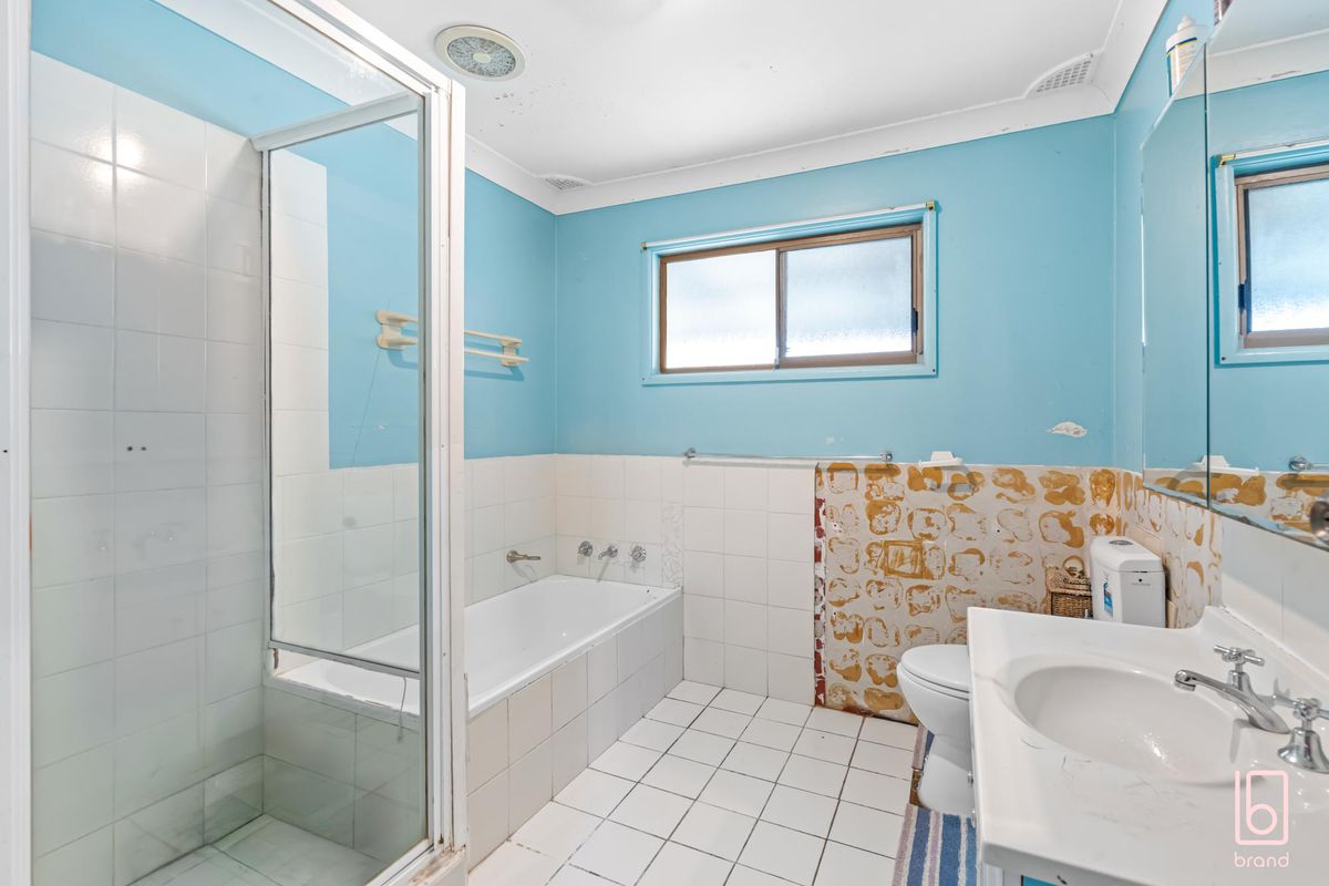 58 McKellar Boulevard, Blue Haven