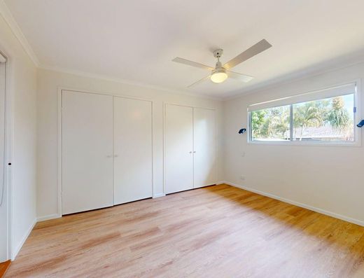 Fully Renovated Family Home image 6