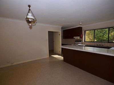 8 Vails Road, Tawonga South