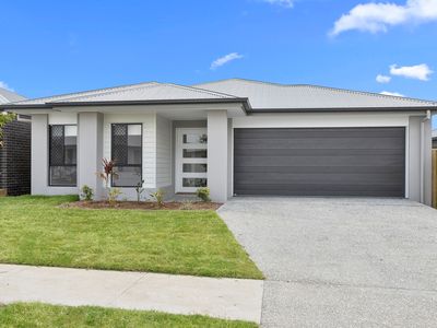 27 Boomi Ave, South Maclean