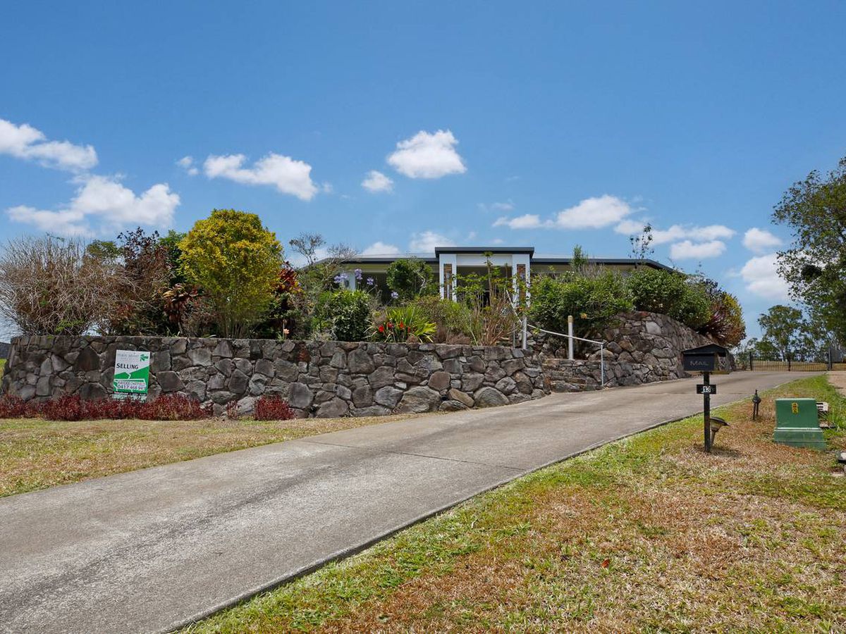 13 Moses Circuit, Atherton