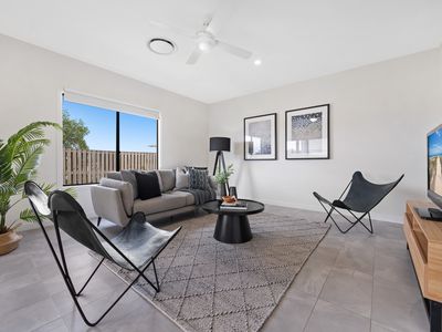 7 Peak Crescent, Pimpama