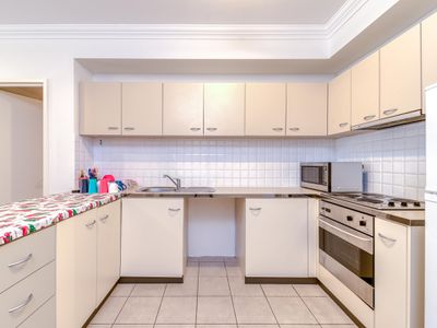 2A / 811 HAY STREET, Perth